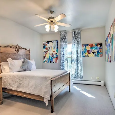 Holiday home 2 Mi To Downtown Sante Fe: 4br Retreat W/ Patio *
