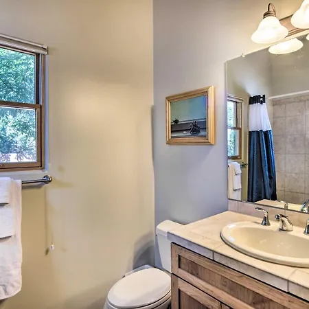 2 Mi To Downtown Sante Fe: 4br Retreat W/ Patio Santa Fe
