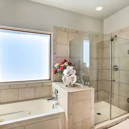 2 Mi To Downtown Sante Fe: 4br Retreat W/ Patio * Santa Fe