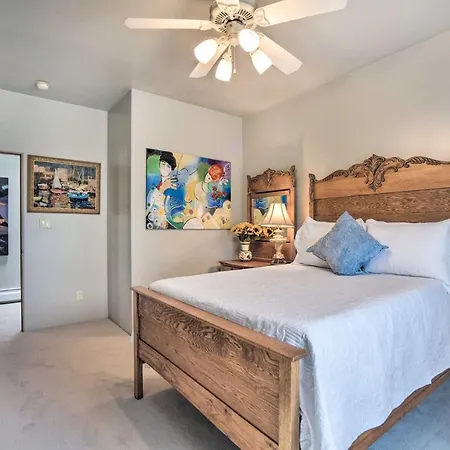 Holiday home 2 Mi To Downtown Sante Fe: 4br Retreat W/ Patio Santa Fe