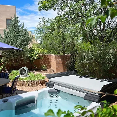 2 Mi To Downtown Sante Fe: 4br Retreat W/ Patio Santa Fe